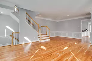 25 Alexander St, Alexandria, VA 22314 - Photo 7