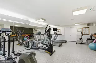 5340 Holmes Run Pkwy, Alexandria, VA 22304 - Photo 27