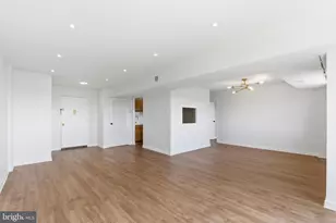 5340 Holmes Run Pkwy, Alexandria, VA 22304 - Photo 7