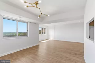 5340 Holmes Run Pkwy, Alexandria, VA 22304 - Photo 9