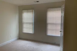 22 Alexander St, Alexandria, VA 22314 - Photo 19