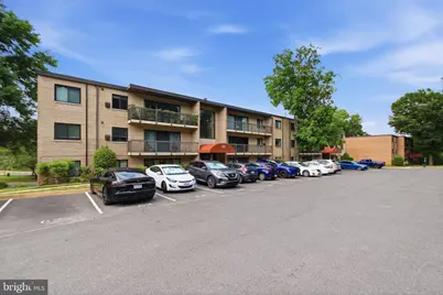 3222 S 28th Street #402, Alexandria, VA 22302 - Photo 1