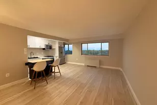 2500 N Van Dorn St, Alexandria, VA 22302 - Photo 9