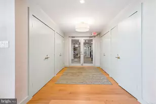 501 Slaters Ln, Alexandria, VA 22314 - Photo 27
