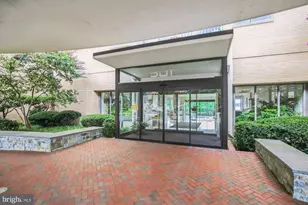 501 Slaters Ln, Alexandria, VA 22314 - Photo 97