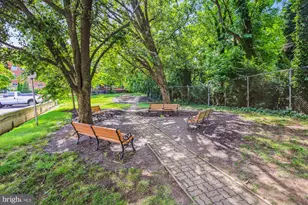 501 Slaters Ln, Alexandria, VA 22314 - Photo 87