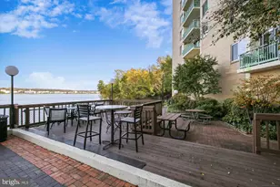 501 Slaters Ln, Alexandria, VA 22314 - Photo 37