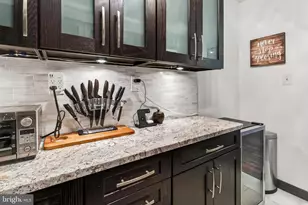 801 N Pitt Street N, Alexandria, VA 22314 - Photo 5