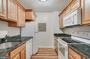 200 N Pickett St, Alexandria, VA 22304 - Photo 7