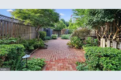 109 Princess Street, Alexandria, VA 22314 - Photo 23