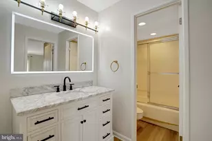 307 Yoakum Pkwy, Alexandria, VA 22304 - Photo 25