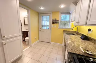 619 N Henry St, Alexandria, VA 22314 - Photo 5