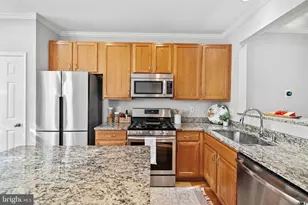 101 Martin Ln, Alexandria, VA 22304 - Photo 19