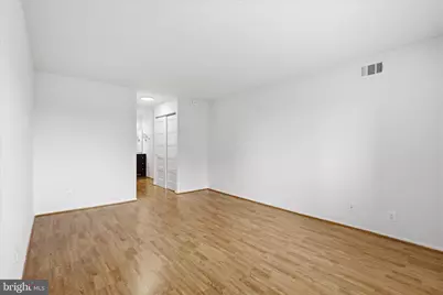309 Yoakum Parkway #1002, Alexandria, VA 22304 - Photo 13