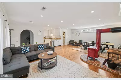 10 Irving Court, Alexandria, VA 22314 - Photo 9