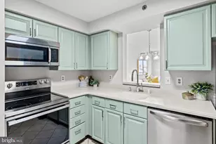 610 N West St, Alexandria, VA 22314 - Photo 9