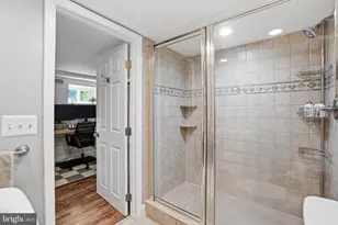 2947 S Dinwiddie St, Arlington, VA 22206 - Photo 23