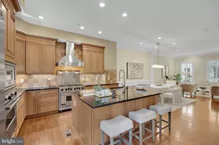 1818 Potomac Greens Dr, Alexandria, VA 22314 - Photo 23