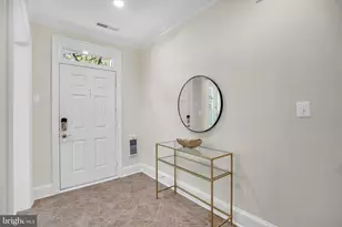 1818 Potomac Greens Dr, Alexandria, VA 22314 - Photo 11