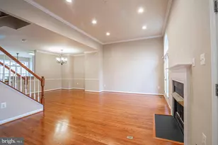 437 Clayton Ln, Alexandria, VA 22304 - Photo 9