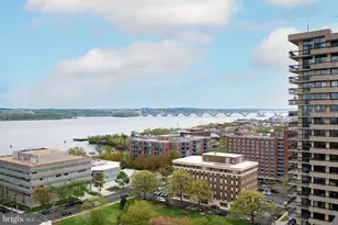 801 N Pitt St, Alexandria, VA 22314 - Photo 31