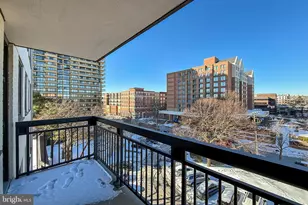 801 N Pitt St, Alexandria, VA 22314 - Photo 23