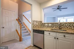 4951 Brenman Park Dr, Alexandria, VA 22304 - Photo 3