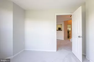 4951 Brenman Park Dr, Alexandria, VA 22304 - Photo 17