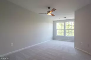 4951 Brenman Park Dr, Alexandria, VA 22304 - Photo 11
