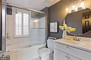 109 King Henry Ct, Alexandria, VA 22314 - Photo 7
