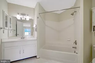 1100 Quaker Hill Dr, Alexandria, VA 22314 - Photo 27