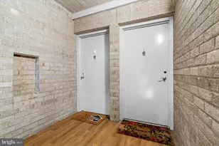 2 Canterbury Square, Alexandria, VA 22304 - Photo 5