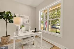 126 Longview Dr, Alexandria, VA 22314 - Photo 9