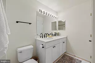 109 Martin Ln, Alexandria, VA 22304 - Photo 43
