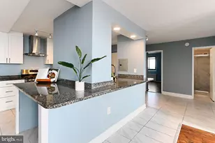 801 N Pitt St, Alexandria, VA 22314 - Photo 15
