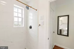1722 W Abingdon Dr, Alexandria, VA 22314 - Photo 25