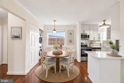 1722 W Abingdon Drive #301, Alexandria, VA 22314 - Photo 3