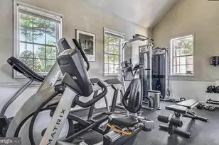 1722 W Abingdon Dr, Alexandria, VA 22314 - Photo 37