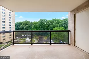 307 Yoakum Pkwy, Alexandria, VA 22304 - Photo 31