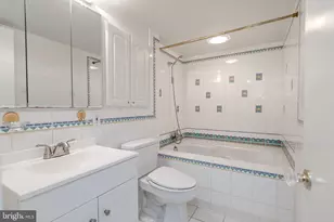 307 Yoakum Pkwy, Alexandria, VA 22304 - Photo 21