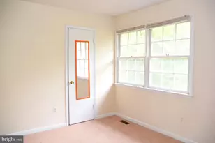 508 E Windsor Ave, Alexandria, VA 22301 - Photo 5