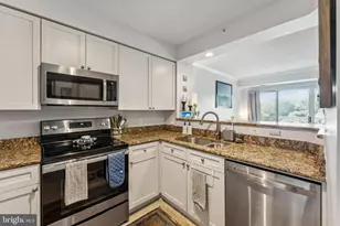 3101 N Hampton Dr, Alexandria, VA 22302 - Photo 3