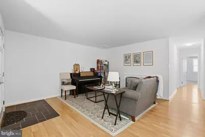 545 Colecroft Court, Alexandria, VA 22314 - Photo 7