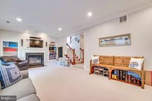 1685 Hunting Creek Dr, Alexandria, VA 22314 - Photo 23