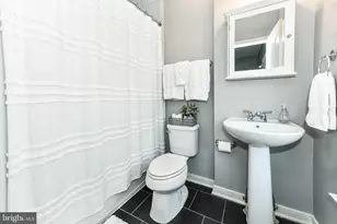 915 Parker Gray School Way, Alexandria, VA 22314 - Photo 25