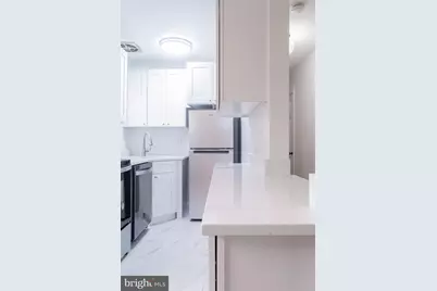 1718 W Abingdon Drive #302, Alexandria, VA 22314 - Photo 5