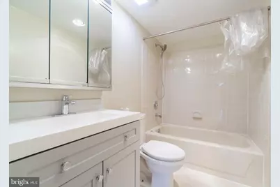 805 N Howard Street N #438, Alexandria, VA 22304 - Photo 17
