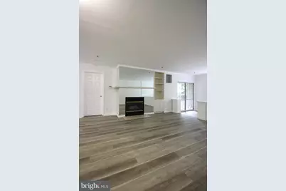1100 Quaker Hill Drive #127, Alexandria, VA 22314 - Photo 5