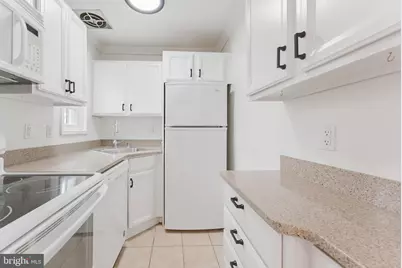 1718 W Abingdon Drive #202, Alexandria, VA 22314 - Photo 13