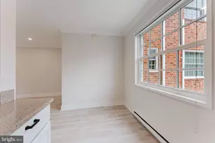 1718 W Abingdon Dr, Alexandria, VA 22314 - Photo 15